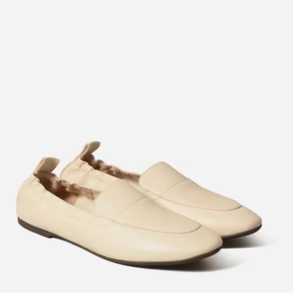Everlane Shoes - EVERLANE • New The Day Loafer in Cashew Size 8